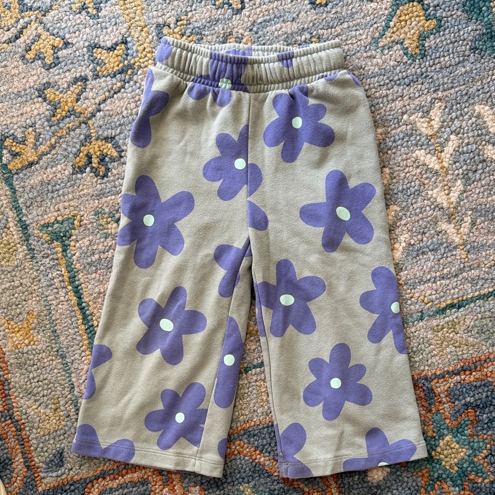 Girls Wide Leg Sweatpants with flowers